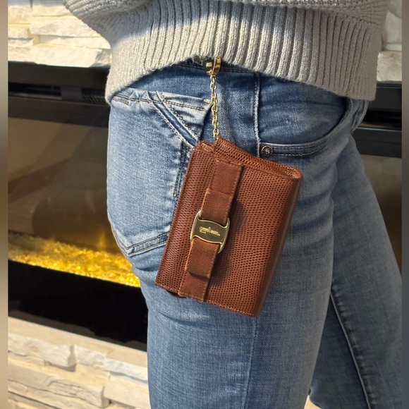 Vintage Salvatore Ferragamo Vala Ribbon Pouch/Key Chain - Picture 3 of 9